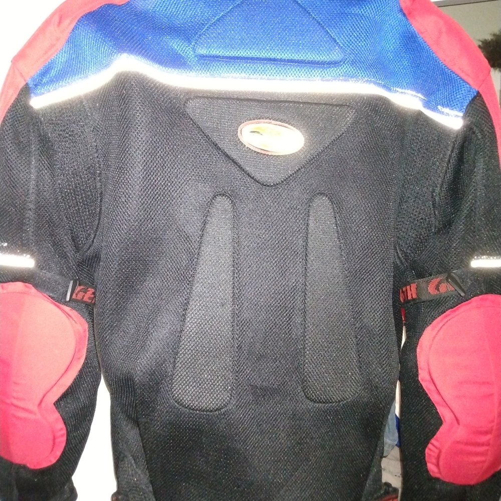 Motorcycle jacket - Picture 2 of 3